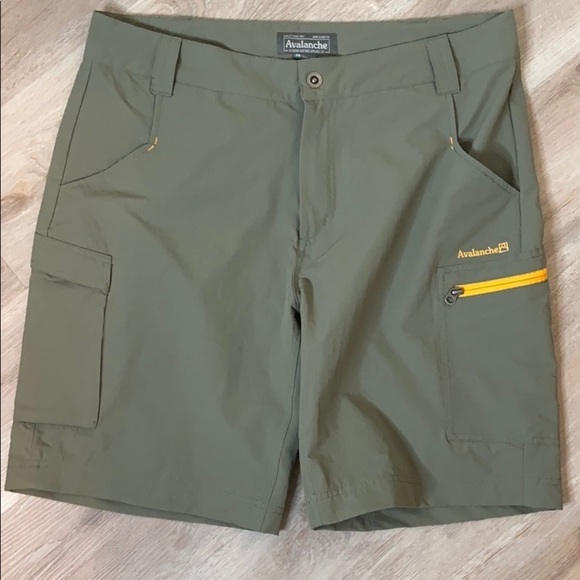 Avalanche Mens Olive Outdoor Shorts Size 36 NWOT